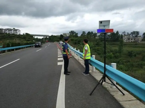 沧州高速公路钢护栏