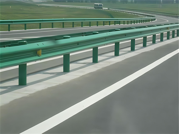 沧州高速护栏板守护安全广泛应用于多个行业