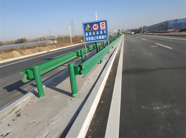 沧州公路护栏守护安全横跨多个行业的应用